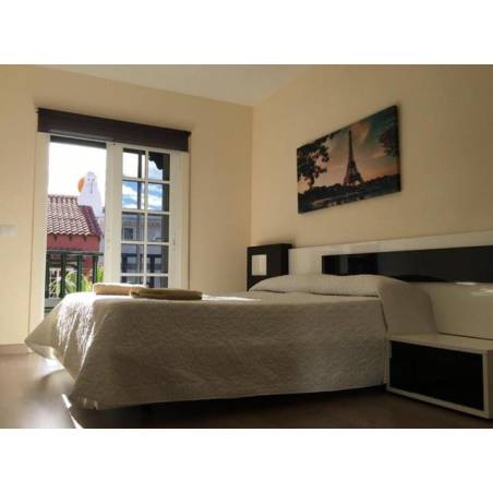 Sprzedaż - Nieruchomości - Dom / Apartament - Calle Jardin Botanico 2