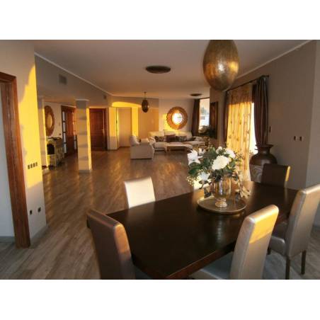 Sprzedaż - Nieruchomości - Dom / Apartament - Torviscas Alto 4