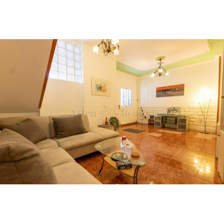 Sprzedaż - Nieruchomości - House - Villa de Arico 1